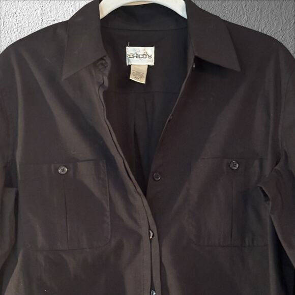Chicos Black Button Up Blouse Sz 1/M/8 Professional Capsule Wardrobe Crisp Lines - Picture 2 of 9